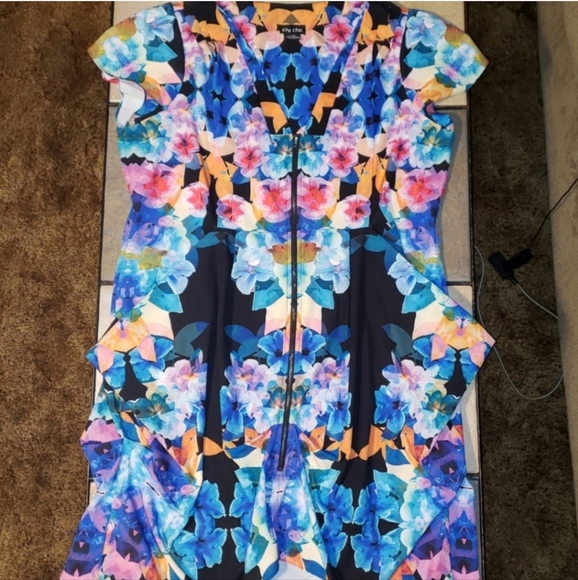 City Chic Wear to Work Floral Tunic Dress Sz 20 - Picture 4 of 12